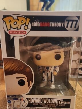 Funko Pop! Howard Wolowitz Vinyl Figure - White, Blue, Black